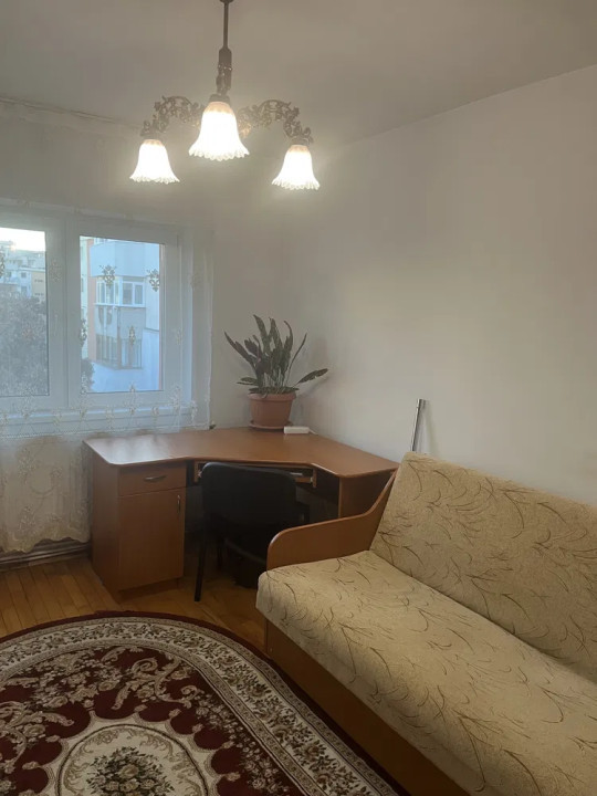 Apartament 4 camere de vanzare, 80 mp. Cartier Marasti 