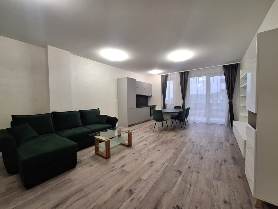 Apartament cu 2 camere, 52 mp, parcare, zona Razoare