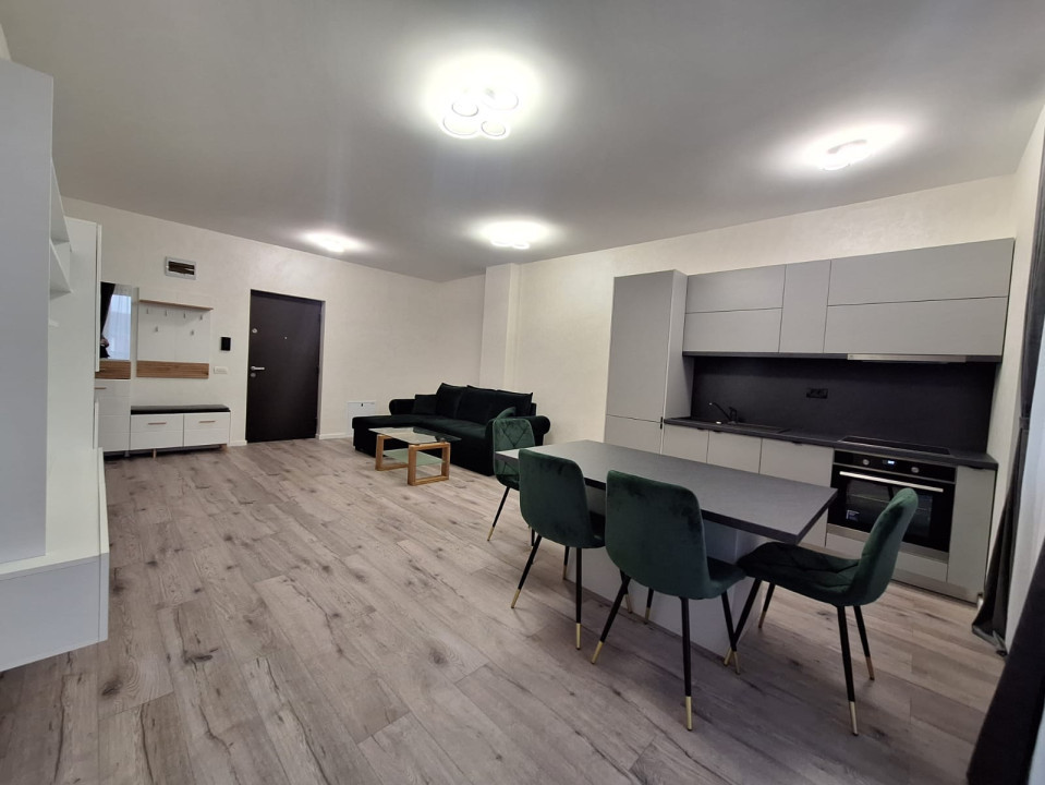 Apartament cu 2 camere, 52 mp, parcare, zona Razoare