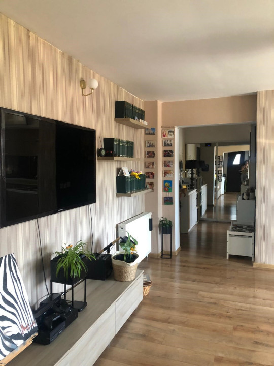 Apartament 3 camere cu suprafata de 61 mp in zona Big Manastur