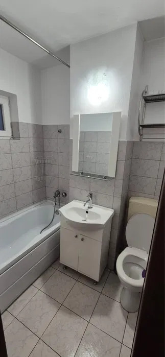 Apartament 3 camere decomandate, etaj intermediar, zona Profi Grigorescu