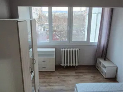 Apartament 3 camere decomandate, etaj intermediar, zona Profi Grigorescu