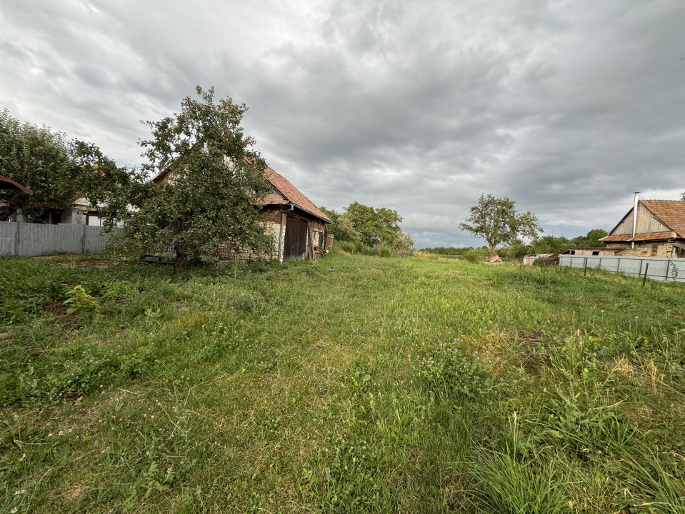 Casa Renovabila plus teren liber de 886 mp, Deusu