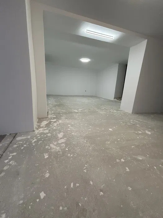 Casa individuala de 4 camere, 150mp, renovata, terasa, curte, garaj, zona Baciu