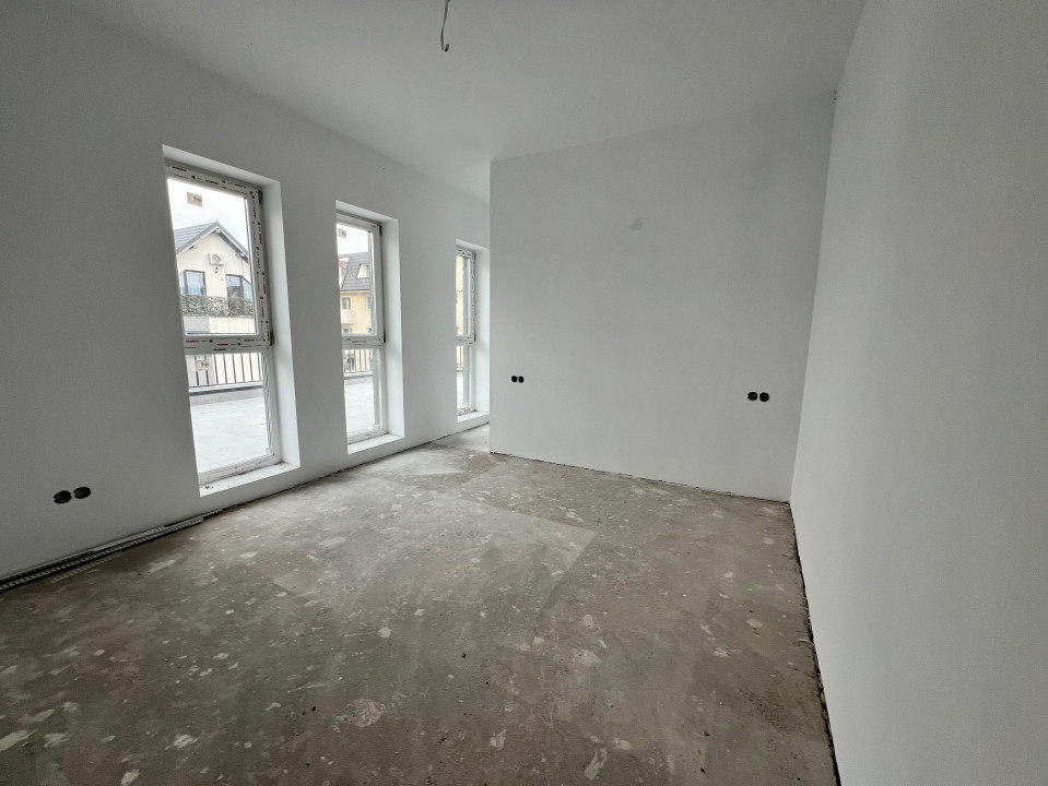 Apartament de 2 camere, 57 mp, terasa de 76 mp, parcare, zona Somesului