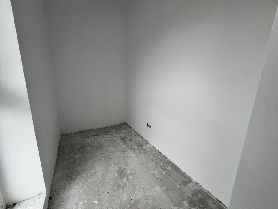 Apartament de 2 camere, 57 mp, terasa de 76 mp, parcare, zona Somesului