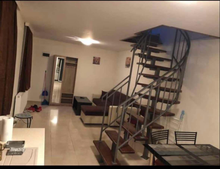 Investiție! 2 apartamente, 150 mp utili, scară interioară, zona Memorandumului