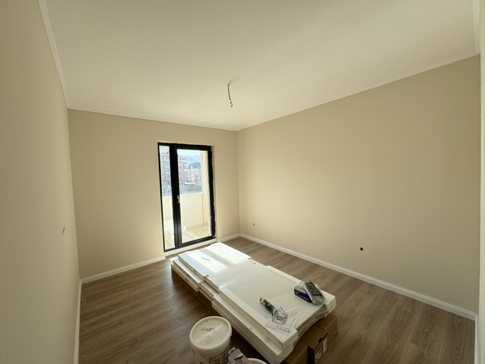 Apartament de 3 camere, 58.63 mp, Finisat,Terasa,Parcare,Zona Eroilor