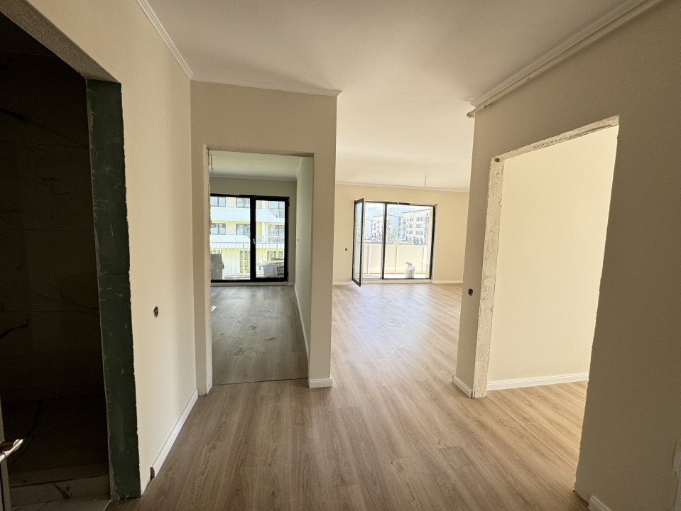 Apartament de 3 camere, 58.63 mp, Finisat,Terasa,Parcare,Zona Eroilor