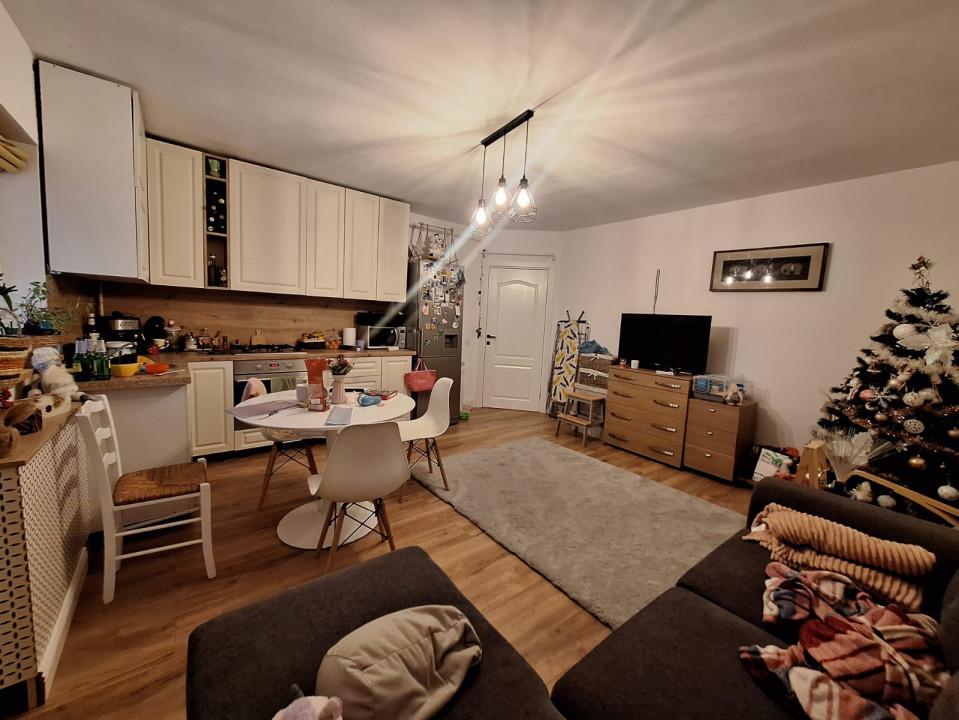 Apartament cu 2 camere, 46 mp, parcare, zona Stejarului