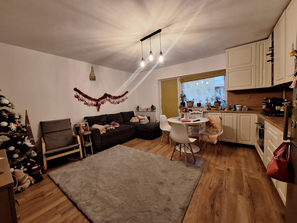 Apartament cu 2 camere, 46 mp, parcare, zona Stejarului