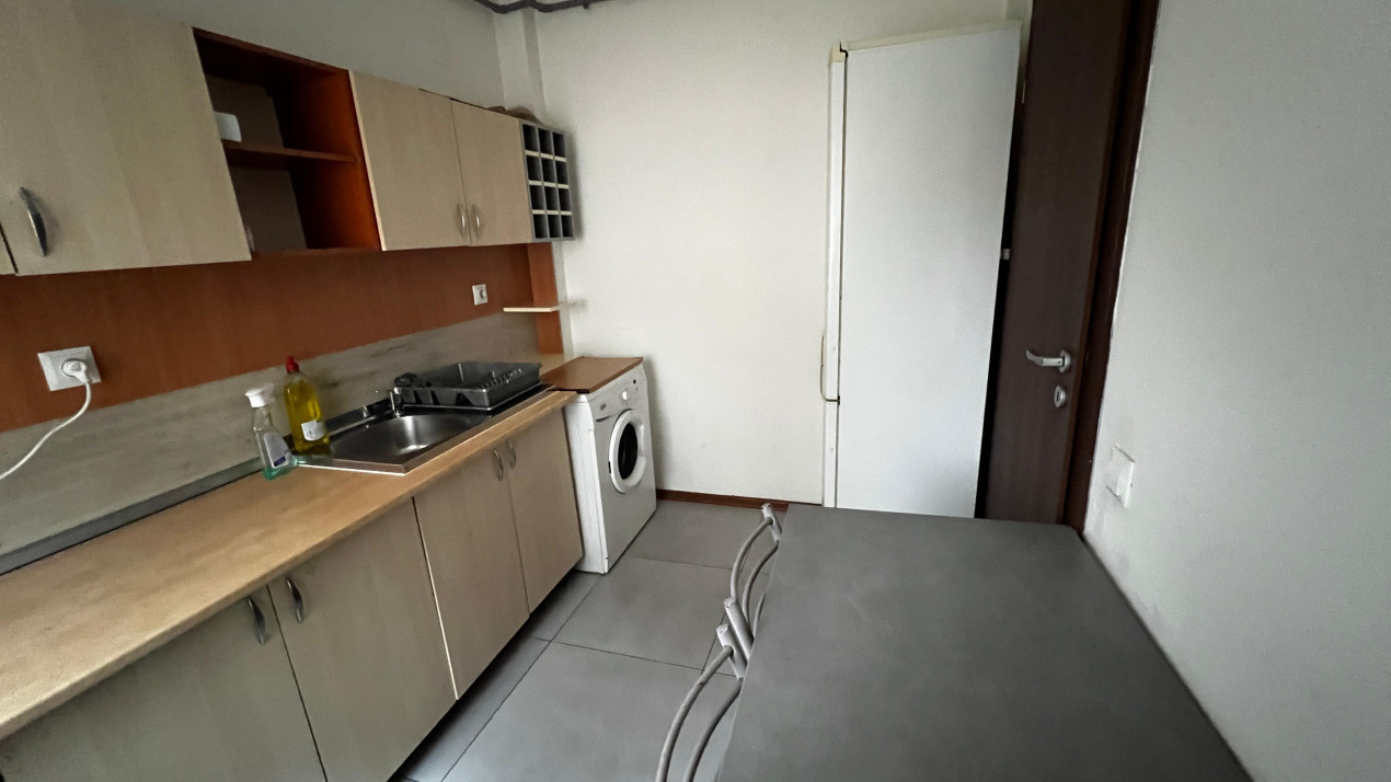 Apartament cu o camere 34.4 mp plus balcon etaj intermediar Stejarului 