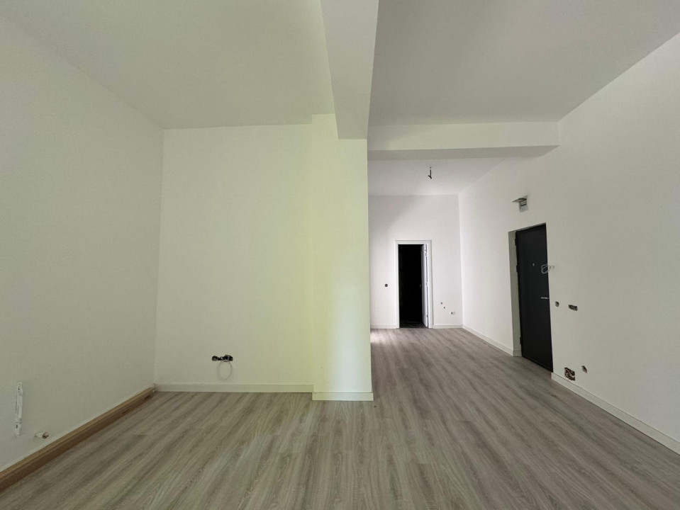 Apartament 2 camere, 52,3 mp, tavan înalt, balcon, zona Corneliu Coposu