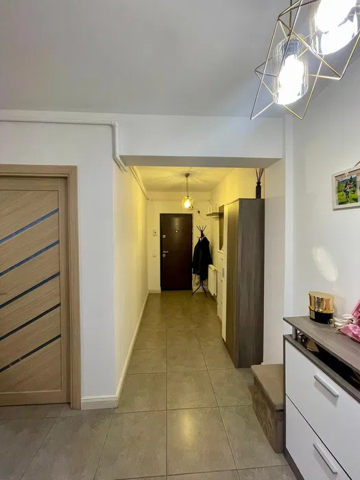 Apartament cu 2 camere, 56 mp, parcare, zona Eroilor