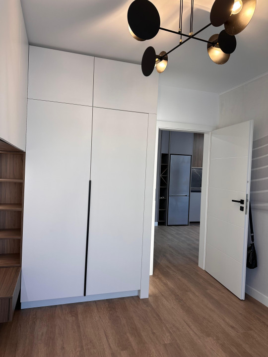 Apartament modern , de 50 mp utili  + terasa de 24 mp, zona Eroilor 