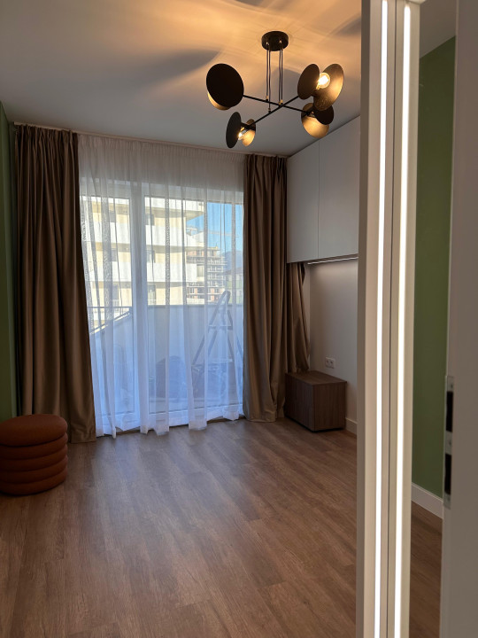 Apartament modern , de 50 mp utili  + terasa de 24 mp, zona Eroilor 