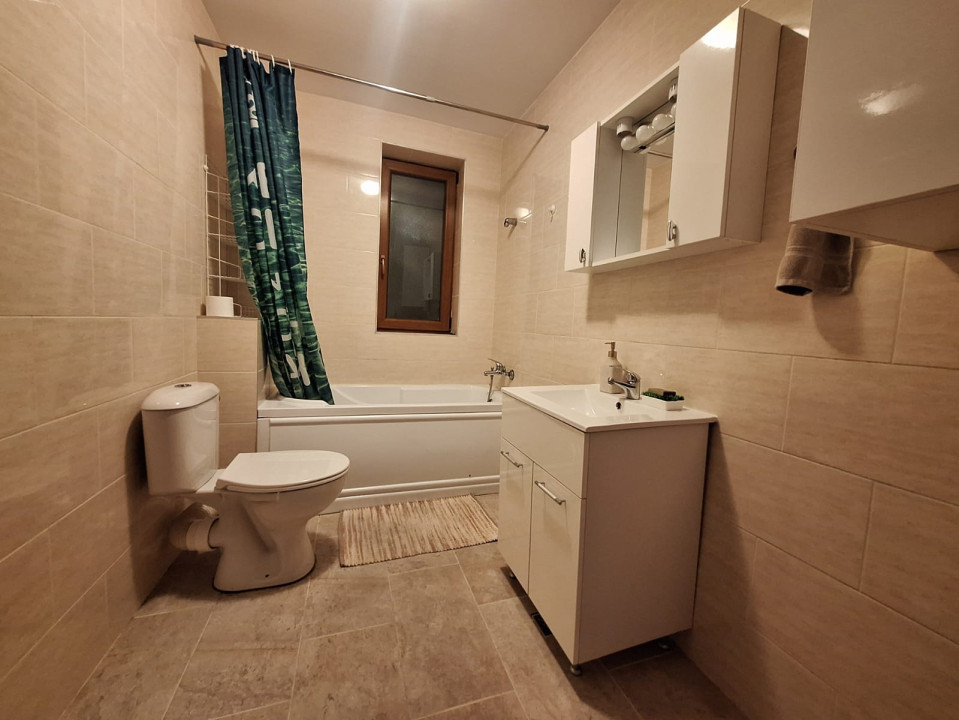 Apartament cu 2 camere, 51 mp, parcare, zona Razoare