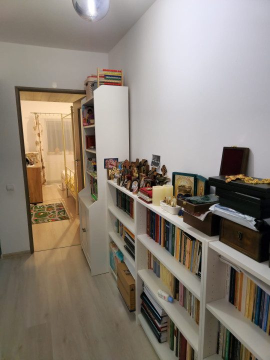 Apartament 3 camere, pe doua nivele, mobilat, parcare, zona Cetatii