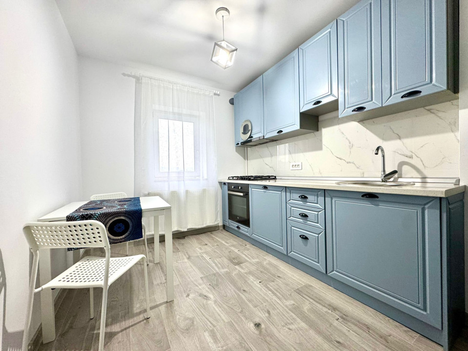 Apartament 2 camere decomandate, etaj intermediar, la cheie, zona USAMV