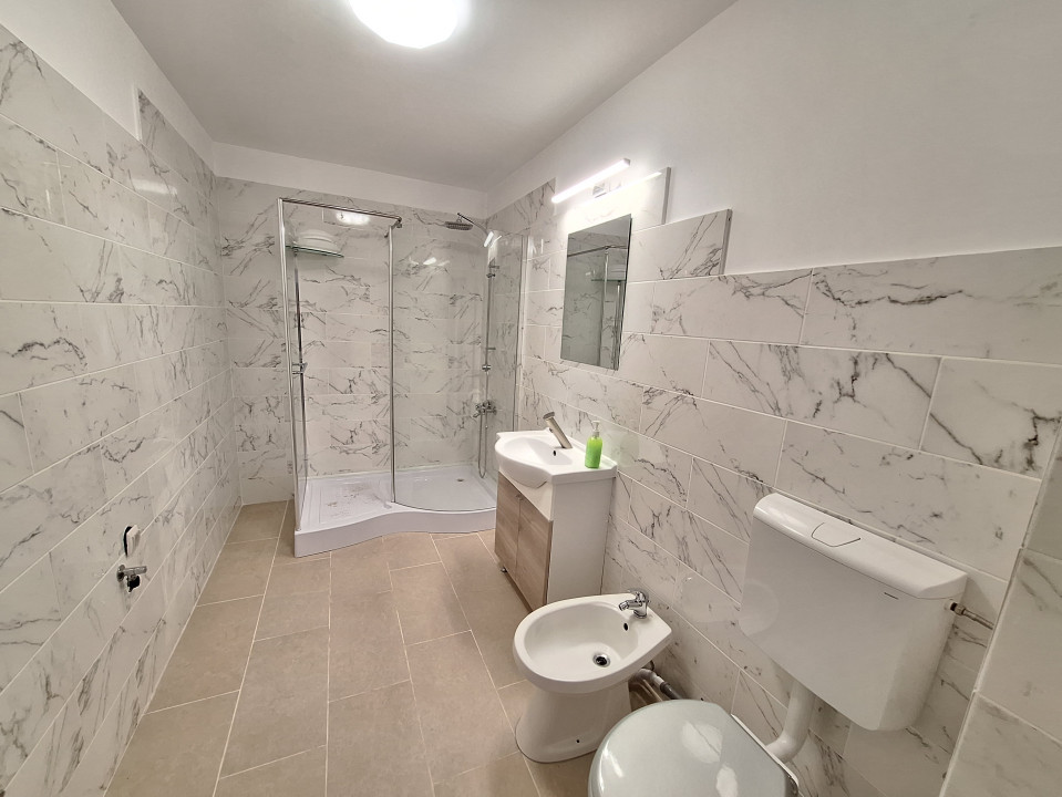 Apartament cu 2 camere, etaj intermediar, zona Porii