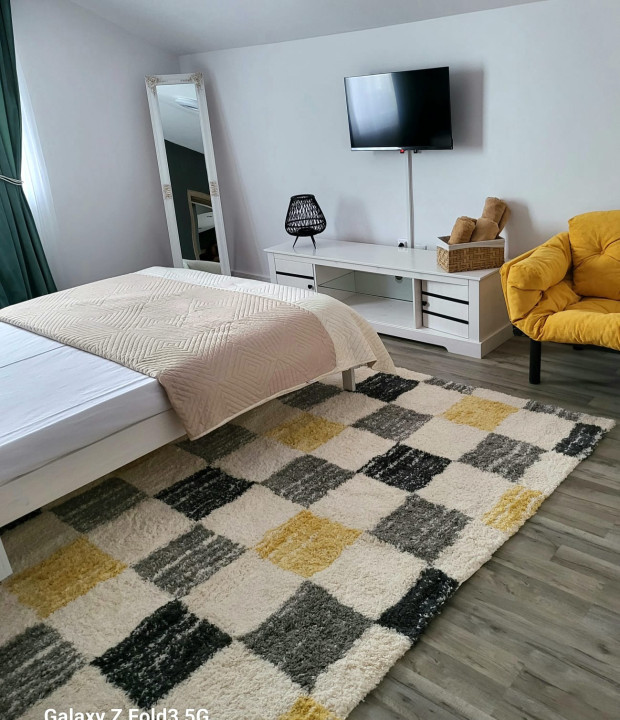 Apartament de 3 camere, 60 mp , zona Teilor 