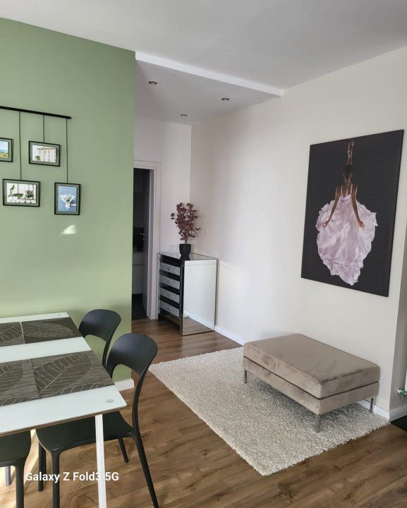 Apartament de 2 camere, 50 mp utili , zona Teilor