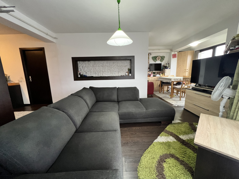 Apartament de 3 camere, 2 bai, 99 mp, parcare, zona Oncos/Spalatoria auto