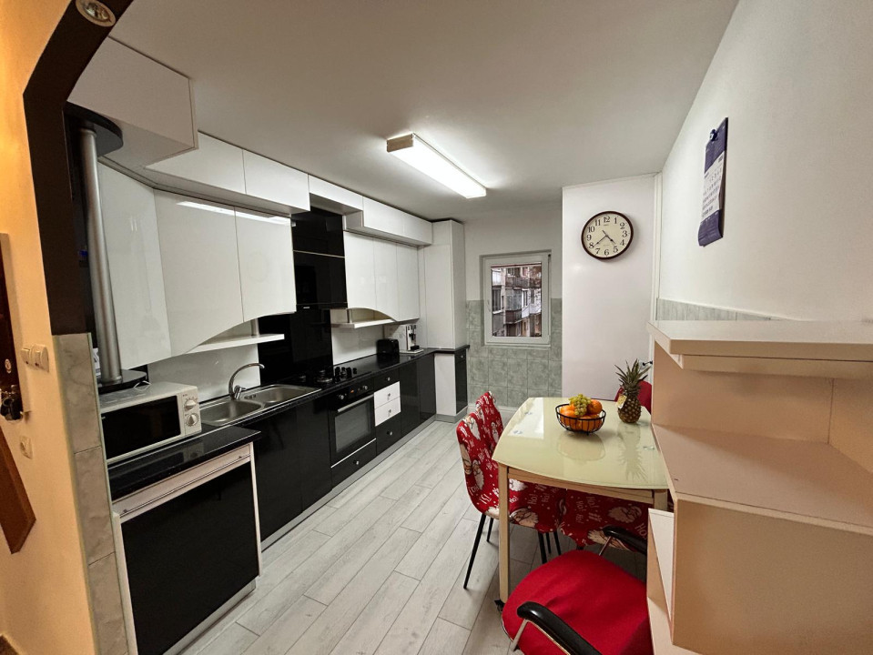 Apartament cu 4 camere decomandate etaj 1 Marasti  