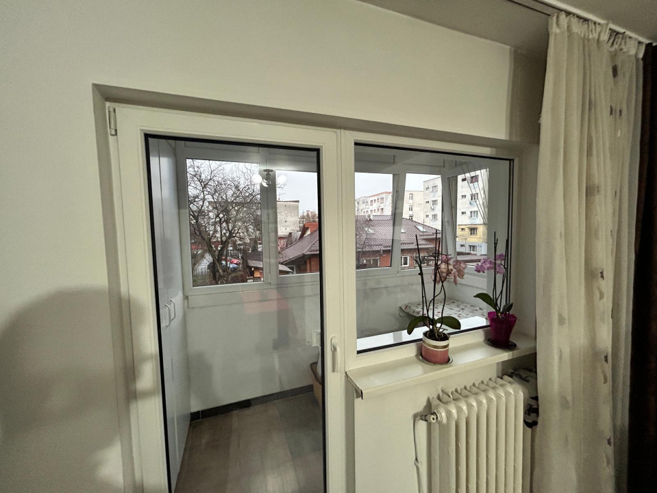 Apartament cu 4 camere decomandate etaj 1 Marasti  