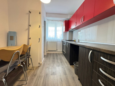 Apartament 2 camere decomandate, etaj intermediar, la cheie, zona FSEGA