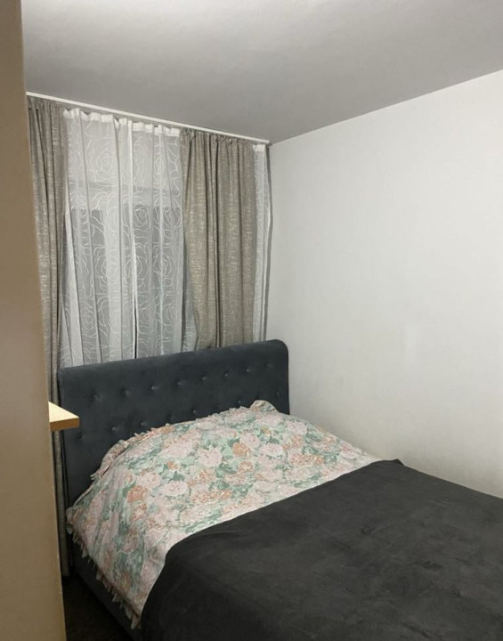 Apartament 3 camere decomandate, 45 mp, zona Gruia