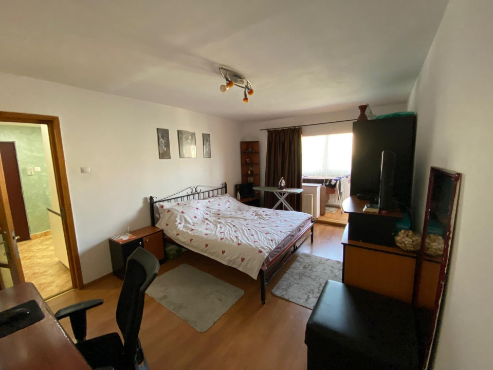 Apartament 4 camere, 81 mp, etajul 2, mobilat si utilat, zona Gheorghe Dima