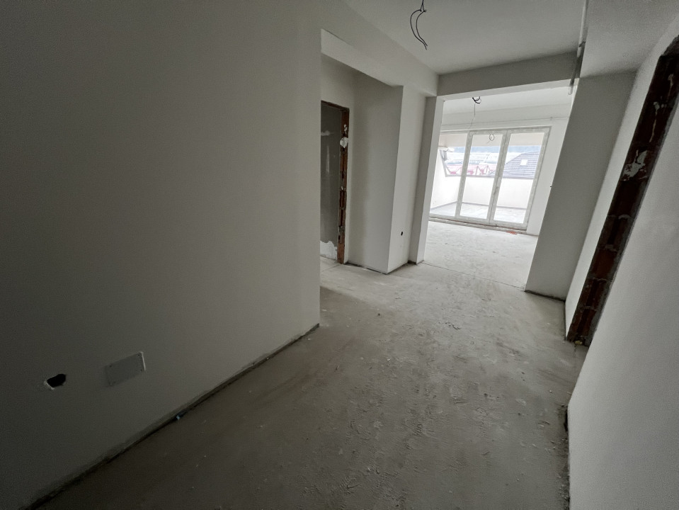 Apartament de 3 camere, 73 mp, parcare, zona Cetatii