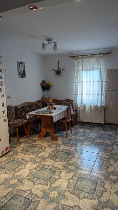 Apartament cu 2 camere decomandate, zona Gheorghe Doja