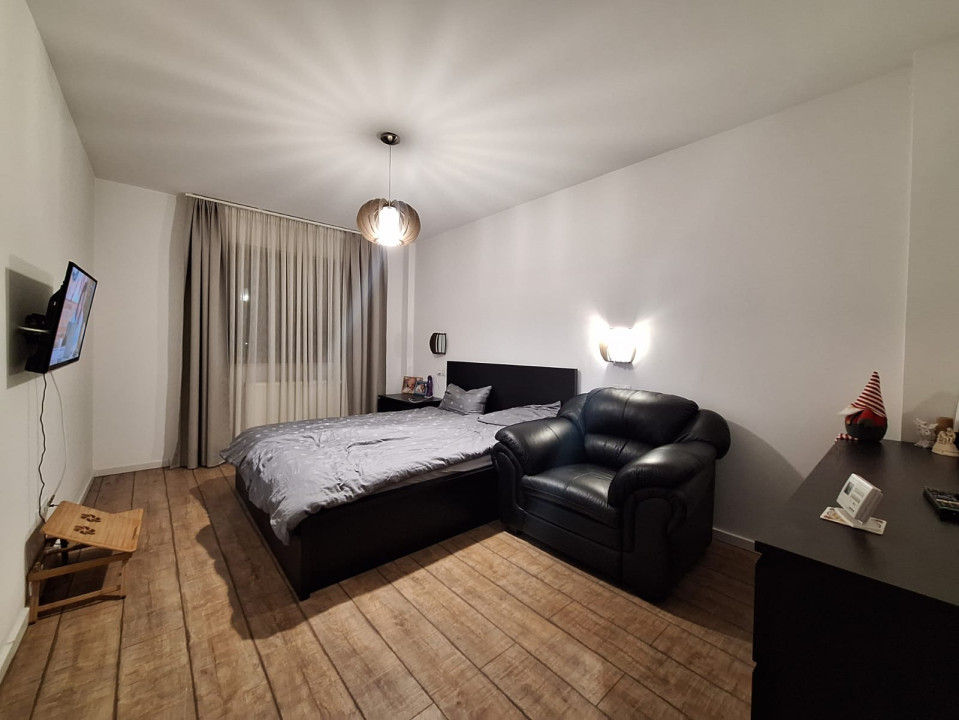 Apartament cu 3 camere, 2 parcari subterane, zona Terra