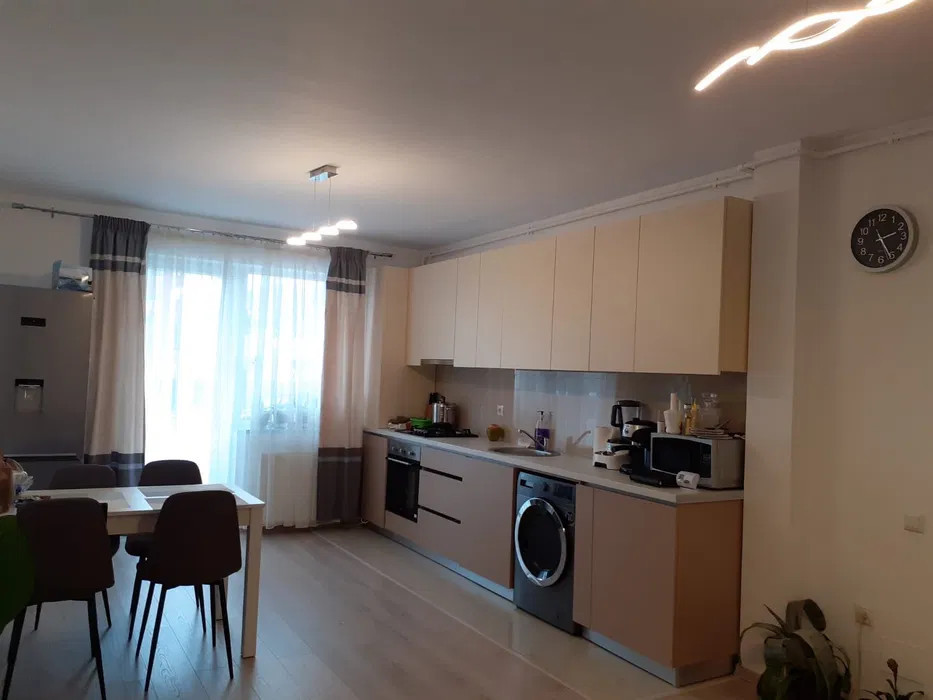 Apartament cu 2 camere, 55 mp, balcon, zona Cetatii