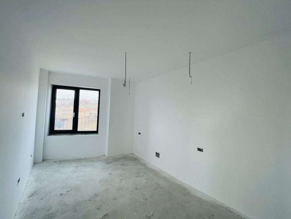 Apartament 3 camere, 48 mp cu 21 mp terasă, zona Mărăști 