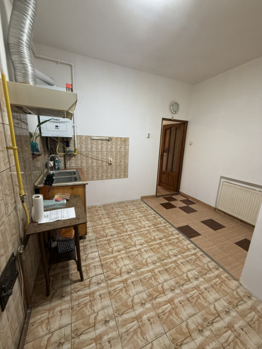 Apartament 3 camere, 86 MP, finisat, central