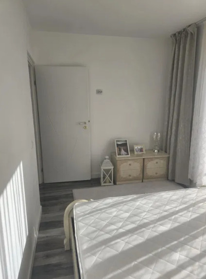 Apartament de 2 camere, 40 mp, etaj intermediar, parcare, str Eroilor/Profi