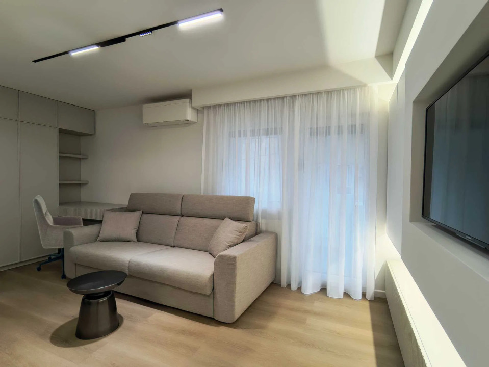 Apartament cu 1 cameră, ultrafinisat, parcare, zona Piata Mihai Viteazu