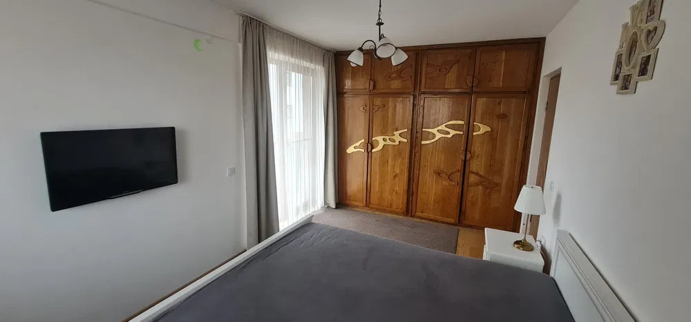 Apartament cu 3 camere, 2 parcari, zona Parcului Poligon