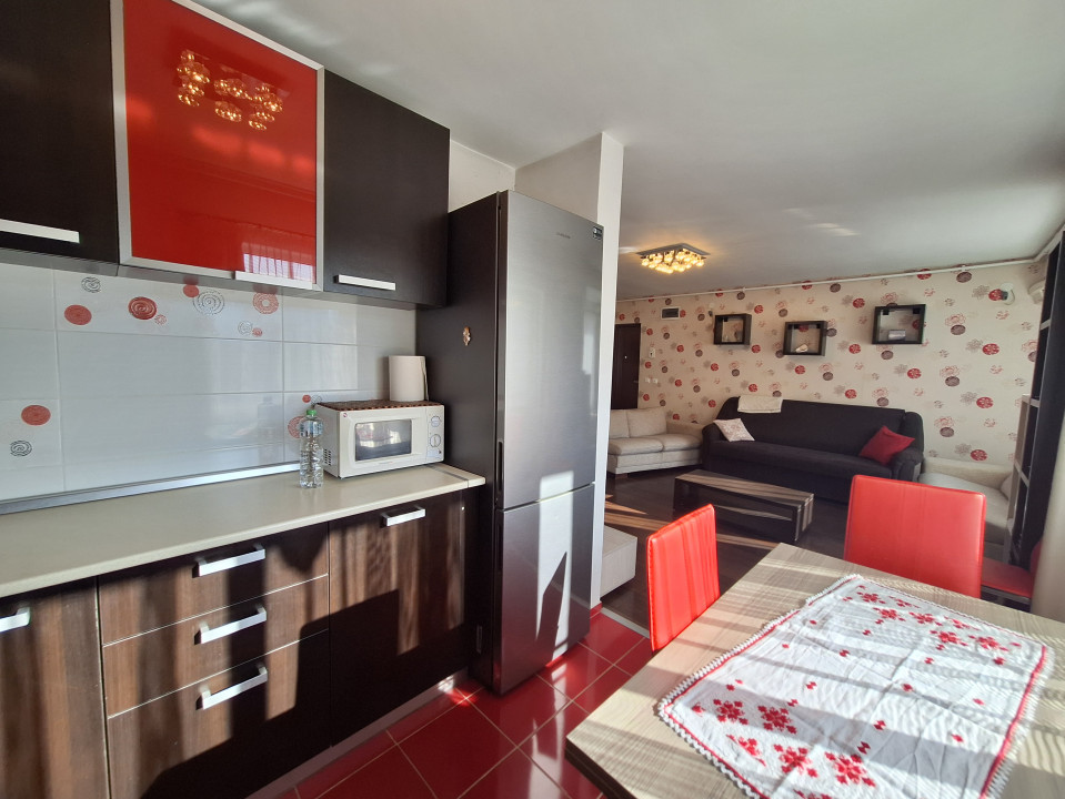 Apartament cu 3 camere, 63 mp, parcare, zona Teilor