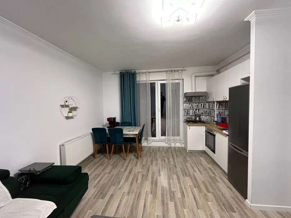 Apartament cu 2 camere, 42 mp, parcare, zona Abatorului