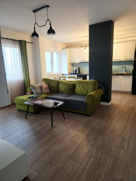 Apartament de 3 camere, finisat mobilat, parcare exterioara, SubCetate