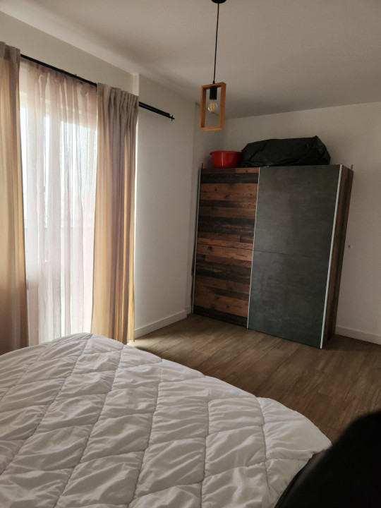 Apartament de 3 camere, finisat mobilat, parcare exterioara, SubCetate