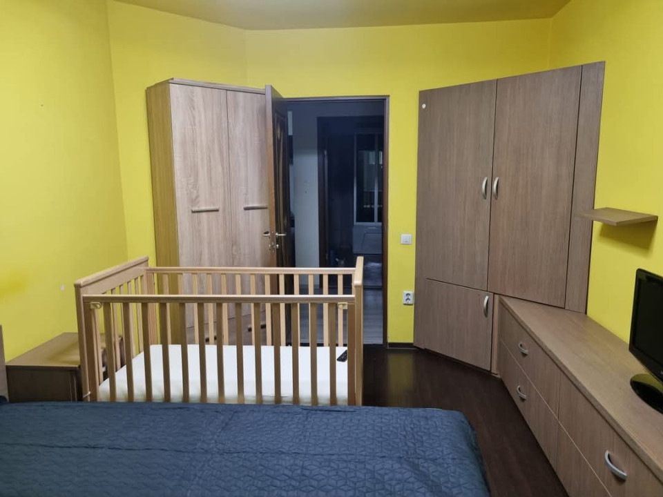 Apartament cu 2 camere, 58 mp, parcare, balcon, zona Florilor