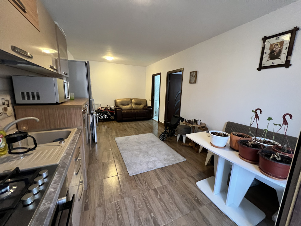 Apartament de 2 camere, 50 mp, parcare, zona cofetaria ARTA 