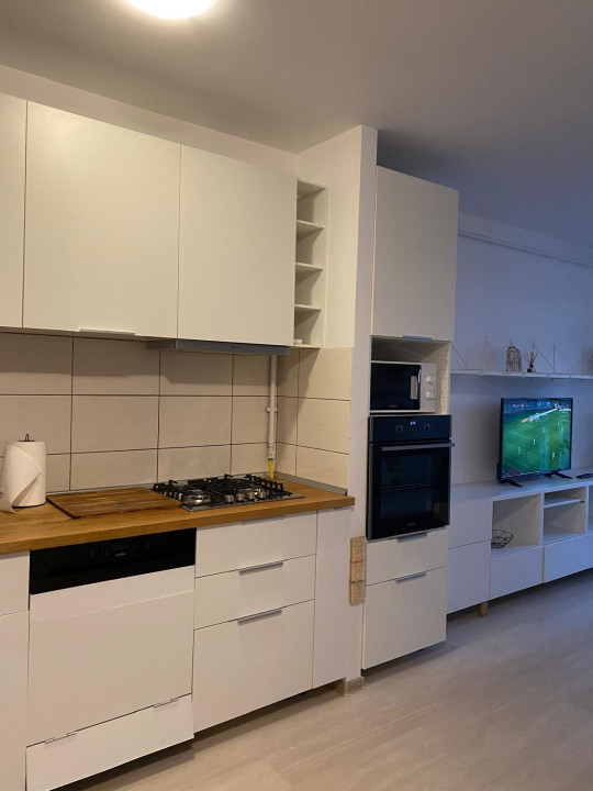 Apartament 2 camere 40 mp cu parcare zona Iris