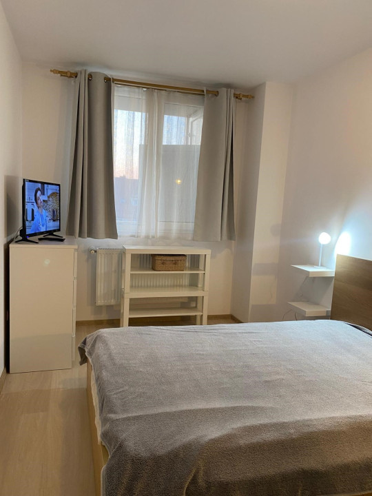 Apartament 2 camere 40 mp cu parcare zona Iris