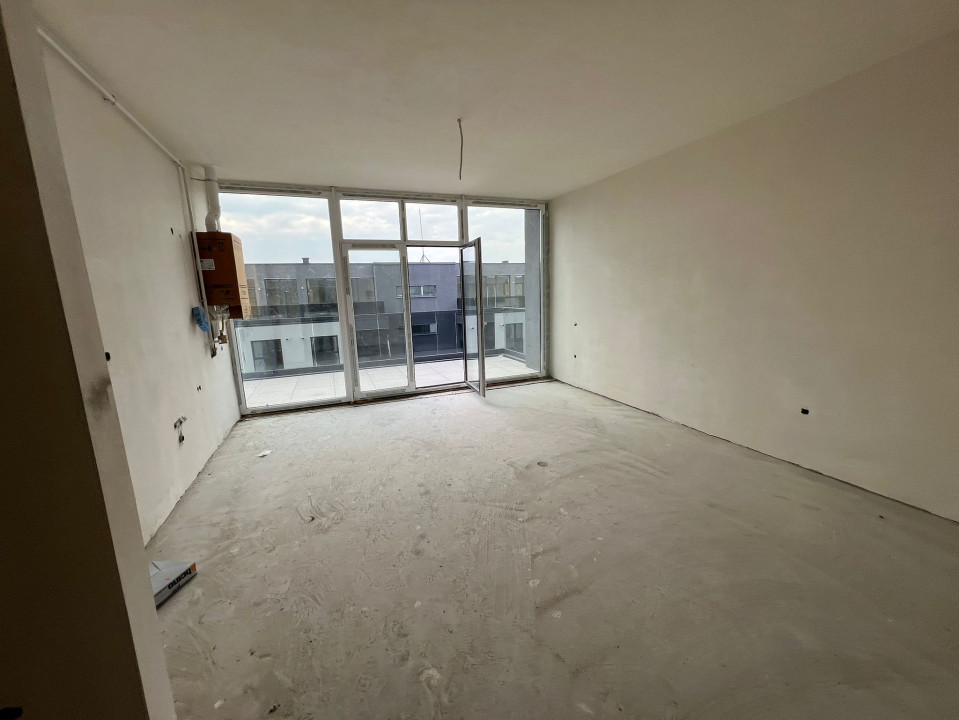 Penthouse de vanzare cu 3 camere  , 65.48 mp in Sopor